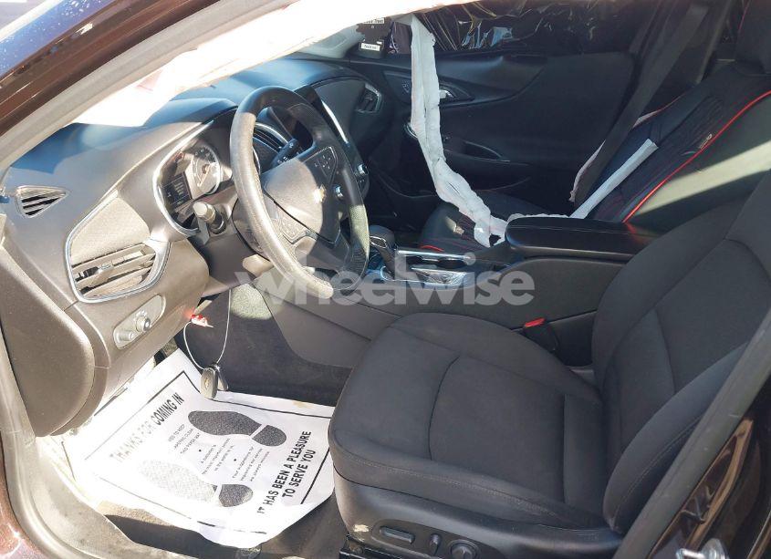 Photo 5 of 2021 Chevrolet Malibu FWD LT (VIN 1G1ZD5ST9MF025412)