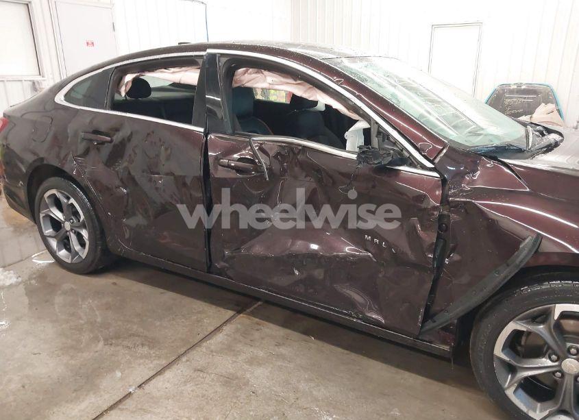 Photo 6 of 2021 Chevrolet Malibu FWD LT (VIN 1G1ZD5ST9MF025412)