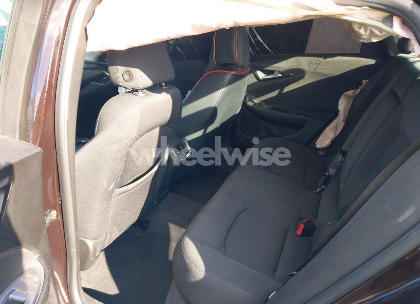 Photo 8 of 2021 Chevrolet Malibu FWD LT (VIN 1G1ZD5ST9MF025412)