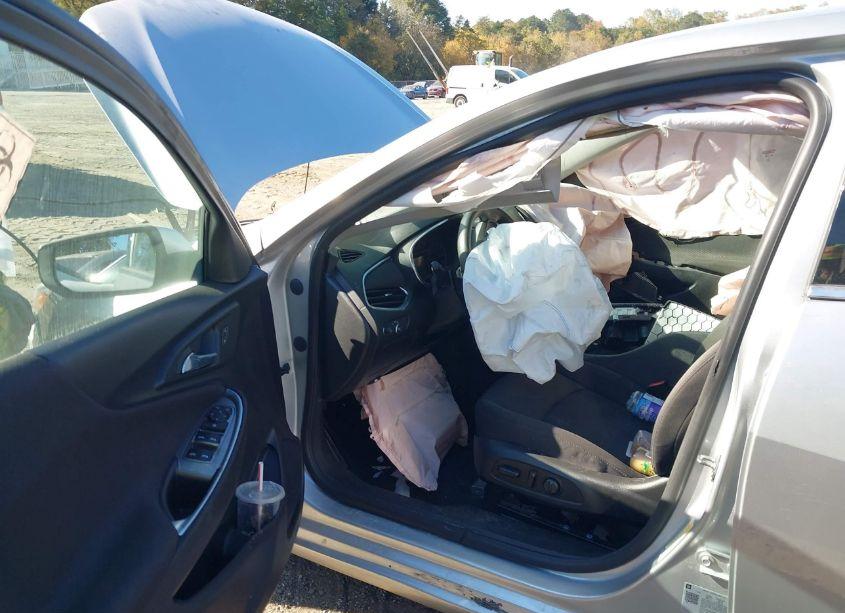 Photo 5 of 2021 Chevrolet Malibu FWD LT (VIN 1G1ZD5ST9MF025720)