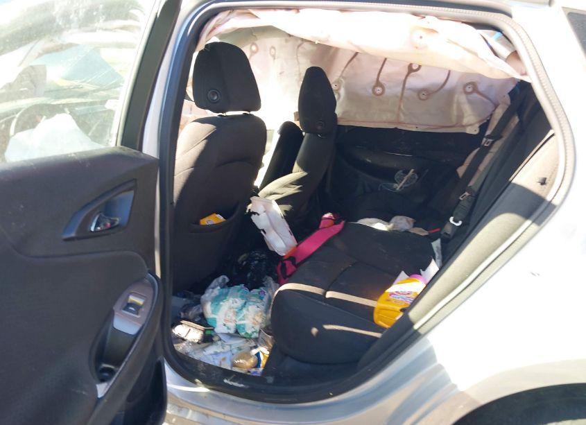 Photo 8 of 2021 Chevrolet Malibu FWD LT (VIN 1G1ZD5ST9MF025720)