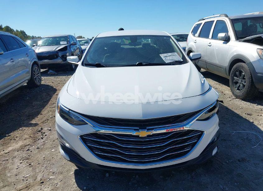 Photo 12 of 2021 Chevrolet Malibu FWD LT (VIN 1G1ZD5ST9MF034448)