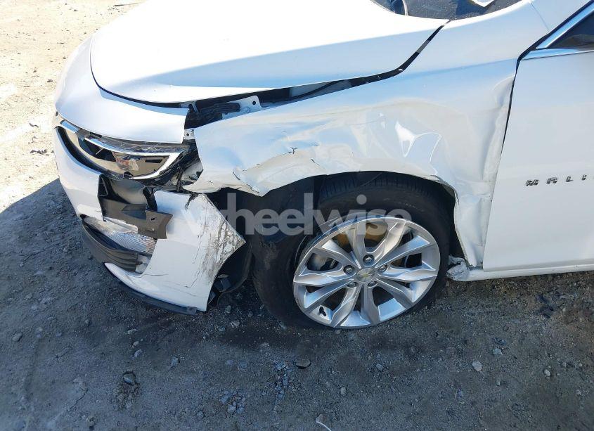 Photo 6 of 2021 Chevrolet Malibu FWD LT (VIN 1G1ZD5ST9MF034448)