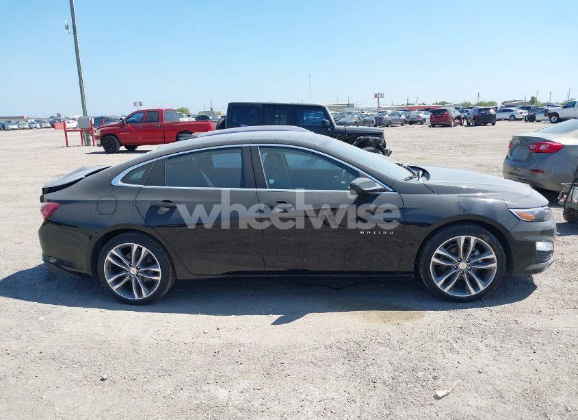 Photo 13 of 2022 Chevrolet Malibu FWD LT (VIN 1G1ZD5ST9NF114687)