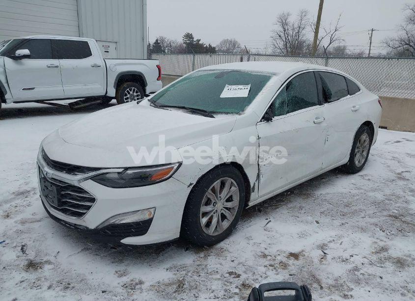 Photo 2 of 2022 Chevrolet Malibu FWD LT (VIN 1G1ZD5ST9NF151402)