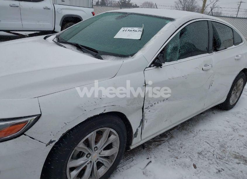 Photo 6 of 2022 Chevrolet Malibu FWD LT (VIN 1G1ZD5ST9NF151402)