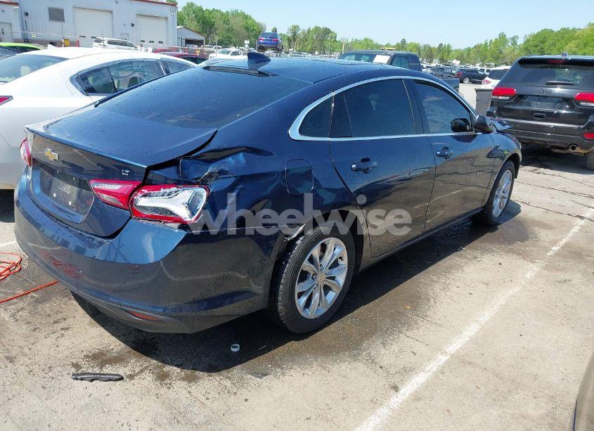 Photo 4 of 2022 Chevrolet Malibu FWD LT (VIN 1G1ZD5ST9NF158351)