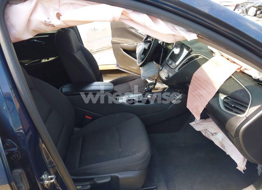 Photo 5 of 2022 Chevrolet Malibu FWD LT (VIN 1G1ZD5ST9NF158351)