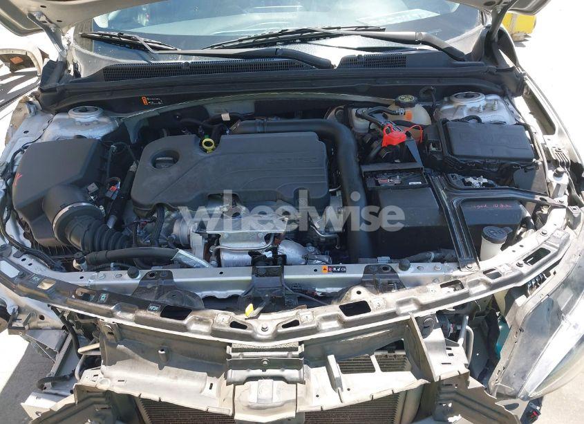 Photo 10 of 2022 Chevrolet Malibu FWD LT (VIN 1G1ZD5ST9NF176493)