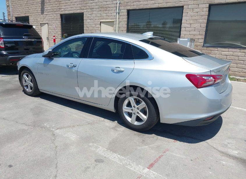Photo 3 of 2022 Chevrolet Malibu FWD LT (VIN 1G1ZD5ST9NF176493)