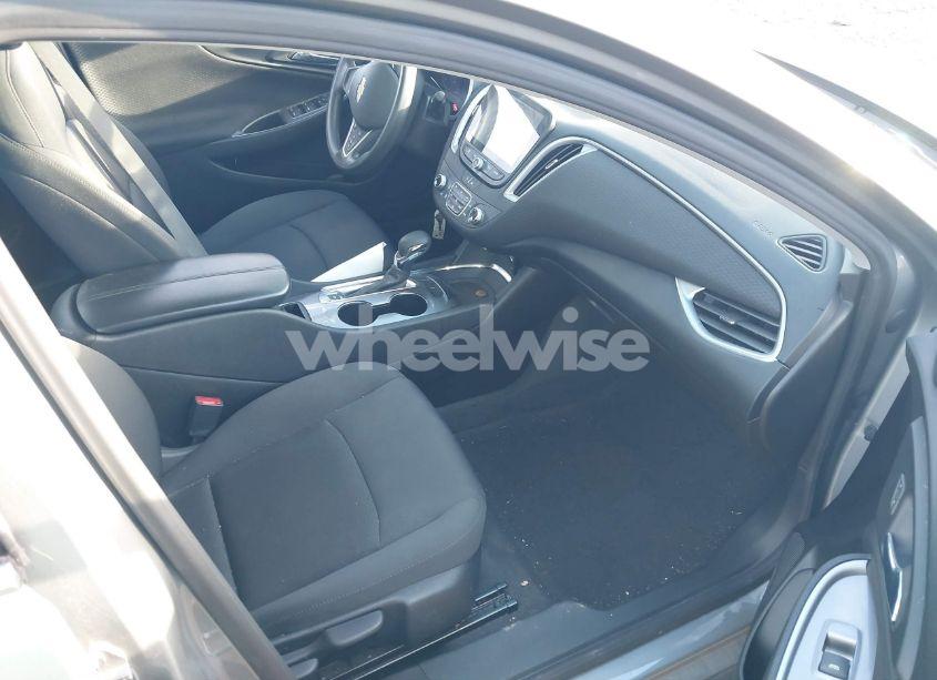 Photo 5 of 2023 Chevrolet Malibu FWD 1LT (VIN 1G1ZD5ST9PF129998)