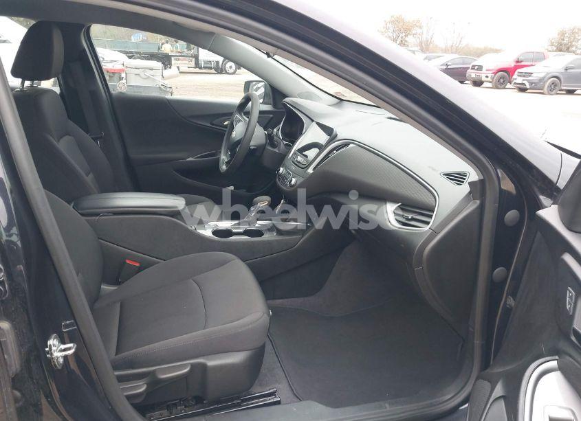 Photo 5 of 2023 Chevrolet Malibu FWD 1LT (VIN 1G1ZD5ST9PF188288)