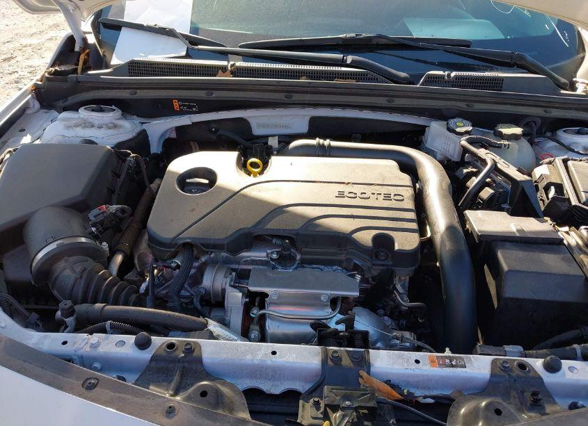 Photo 10 of 2023 Chevrolet Malibu FWD 1LT (VIN 1G1ZD5ST9PF205865)