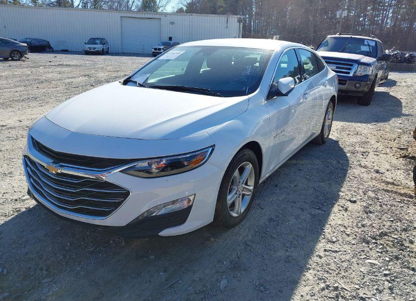 Photo 2 of 2023 Chevrolet Malibu FWD 1LT (VIN 1G1ZD5ST9PF205865)