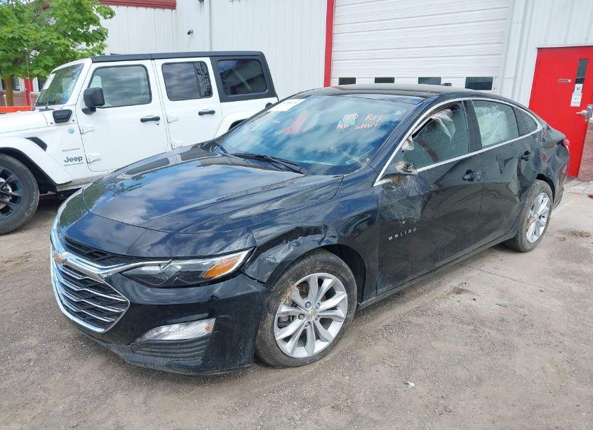 Photo 2 of 2023 Chevrolet Malibu FWD 1LT (VIN 1G1ZD5ST9PF207552)