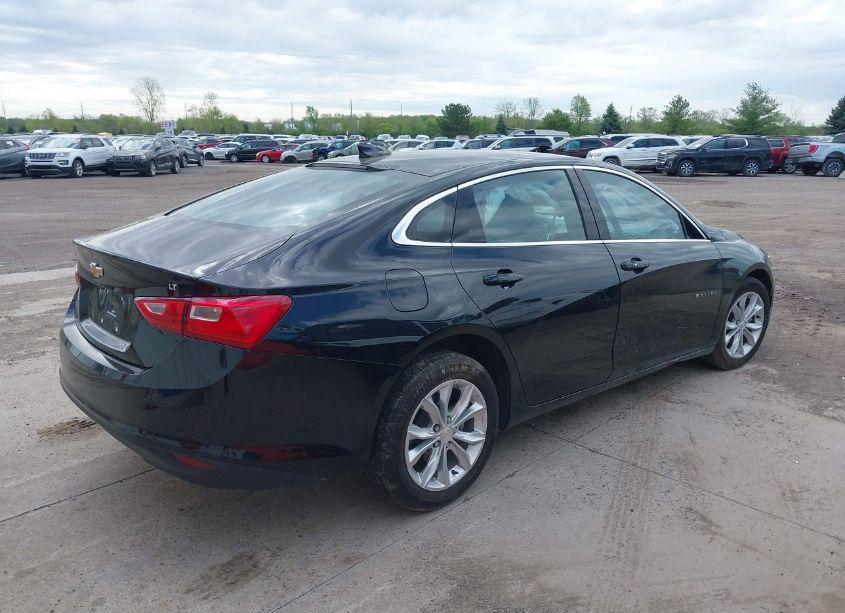Photo 4 of 2023 Chevrolet Malibu FWD 1LT (VIN 1G1ZD5ST9PF207552)