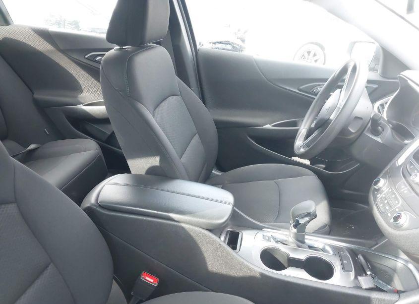 Photo 5 of 2023 Chevrolet Malibu FWD 1LT (VIN 1G1ZD5ST9PF221919)