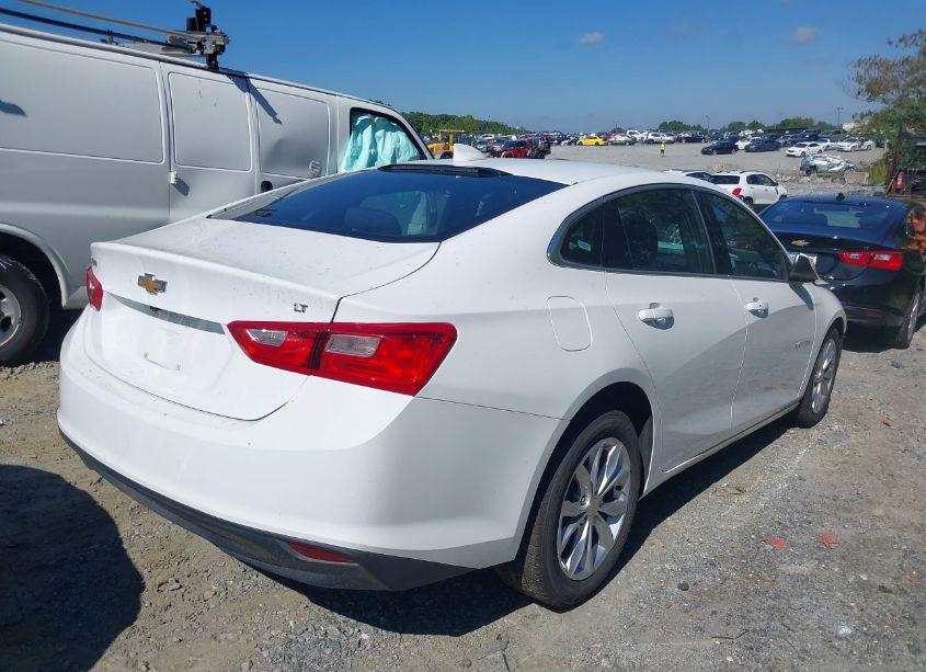 Photo 4 of 2023 Chevrolet Malibu FWD 1LT (VIN 1G1ZD5ST9PF235674)