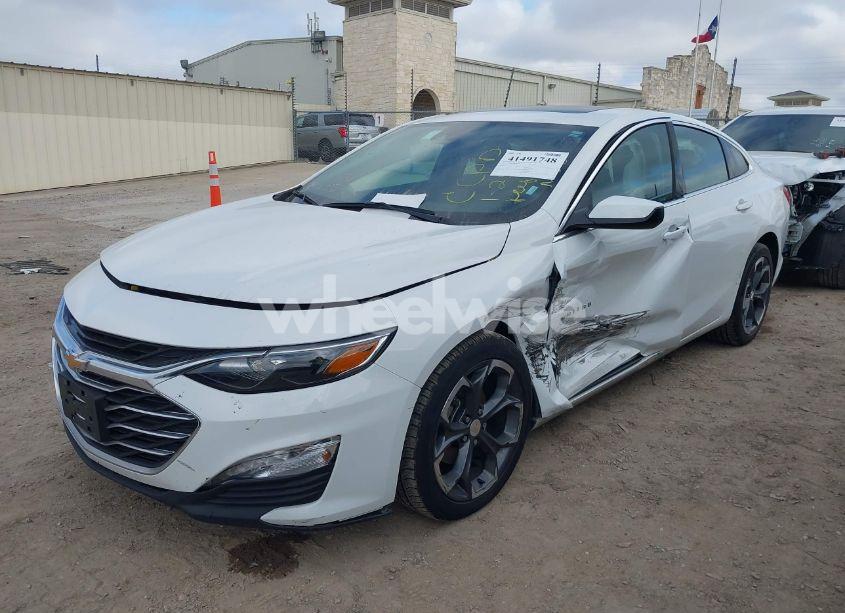 Photo 2 of 2023 Chevrolet Malibu FWD 1LT (VIN 1G1ZD5ST9PF237876)