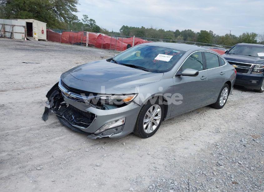 Photo 2 of 2024 Chevrolet Malibu FWD 1LT (VIN 1G1ZD5ST9RF112637)