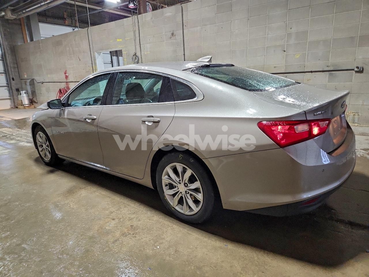 Photo 2 of 2024 CHEVROLET MALIBU LT (VIN 1G1ZD5ST9RF141832)