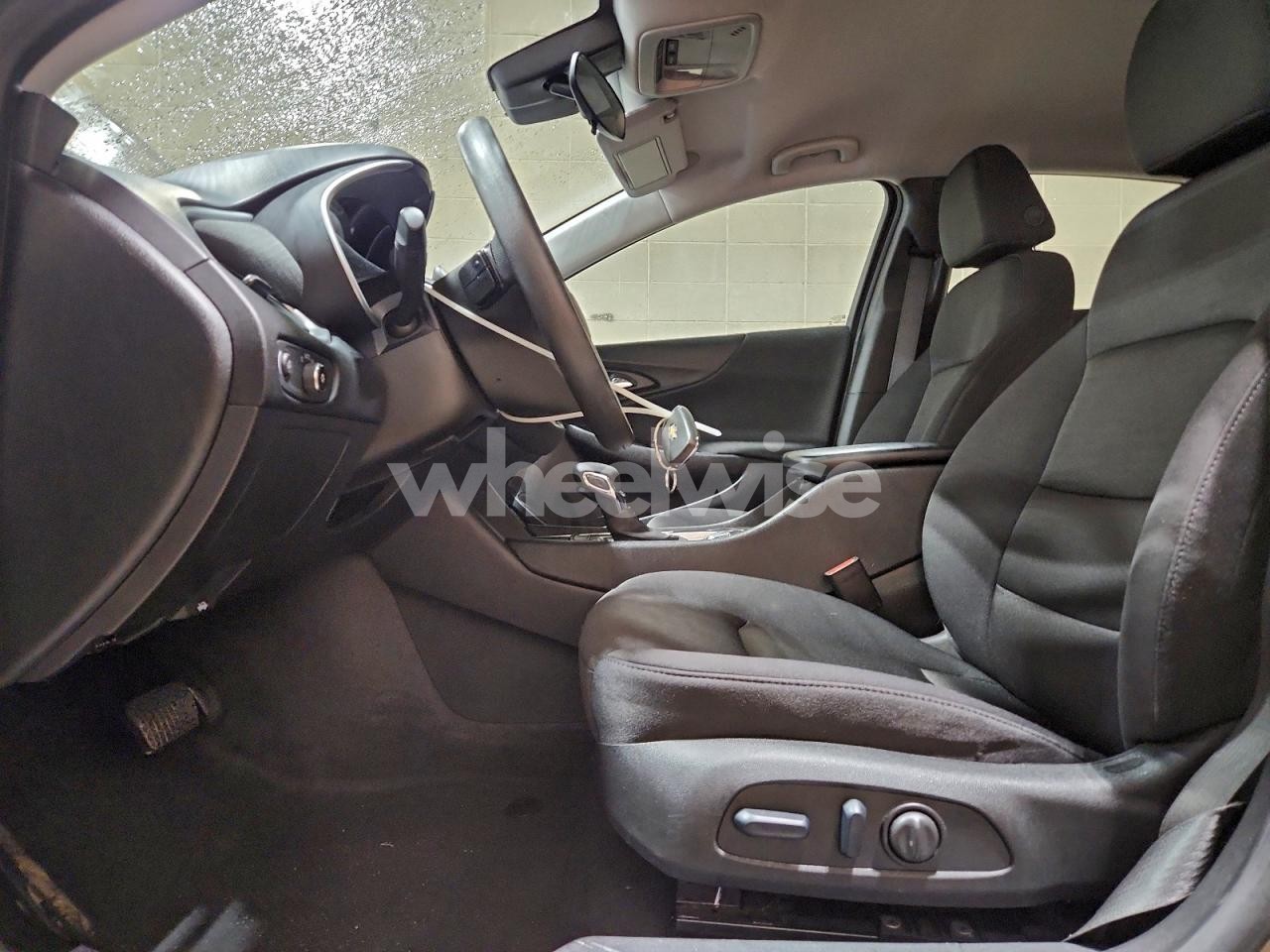 Photo 7 of 2024 CHEVROLET MALIBU LT (VIN 1G1ZD5ST9RF141832)