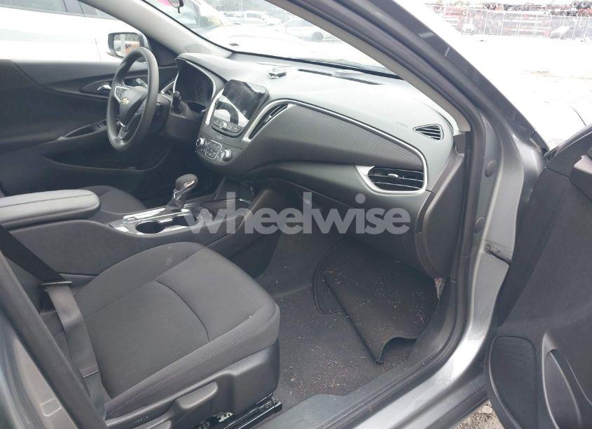 Photo 5 of 2024 Chevrolet Malibu FWD 1LT (VIN 1G1ZD5ST9RF220112)