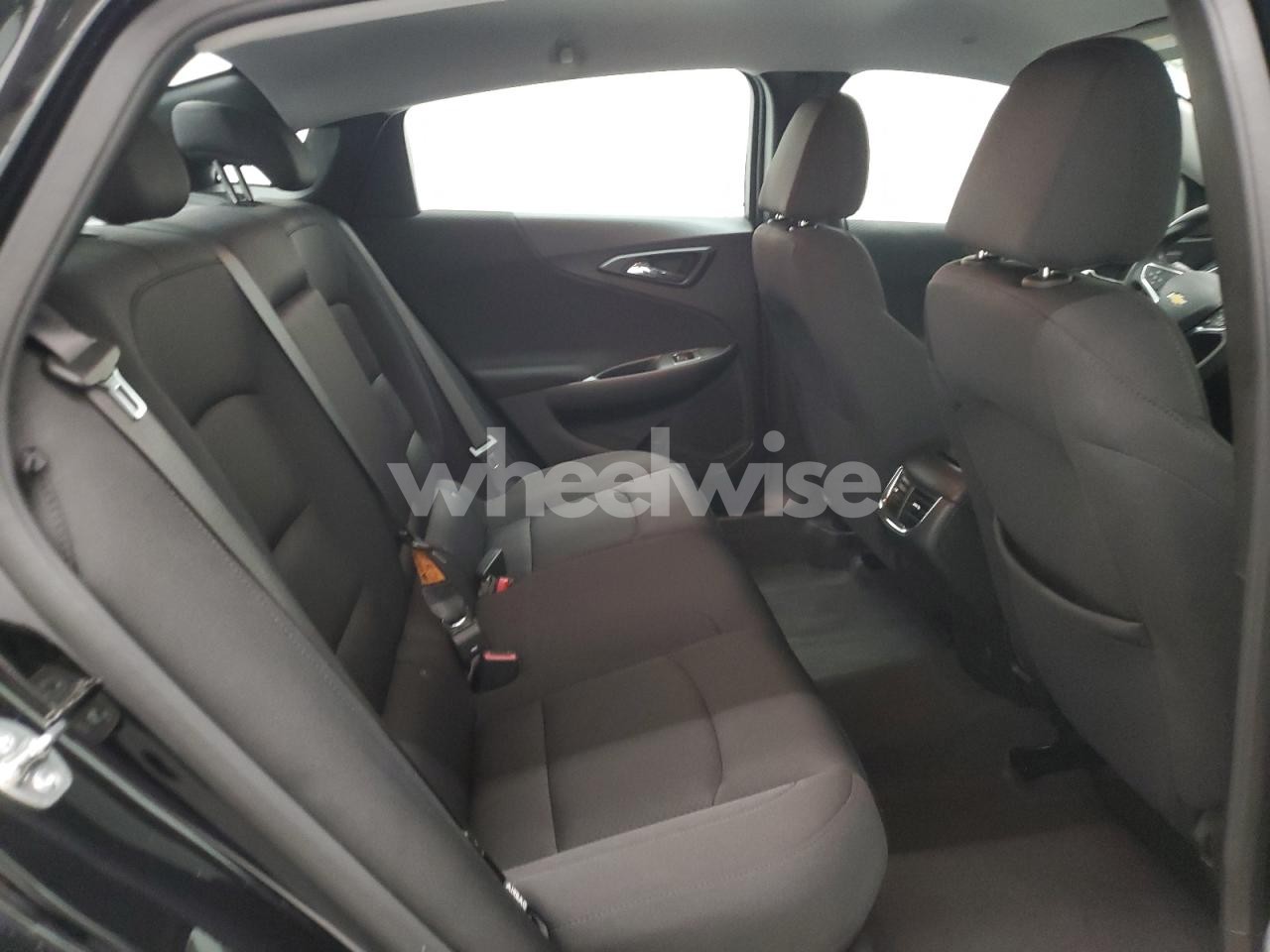 Photo 10 of 2025 CHEVROLET MALIBU LT (VIN 1G1ZD5ST9SF108982)