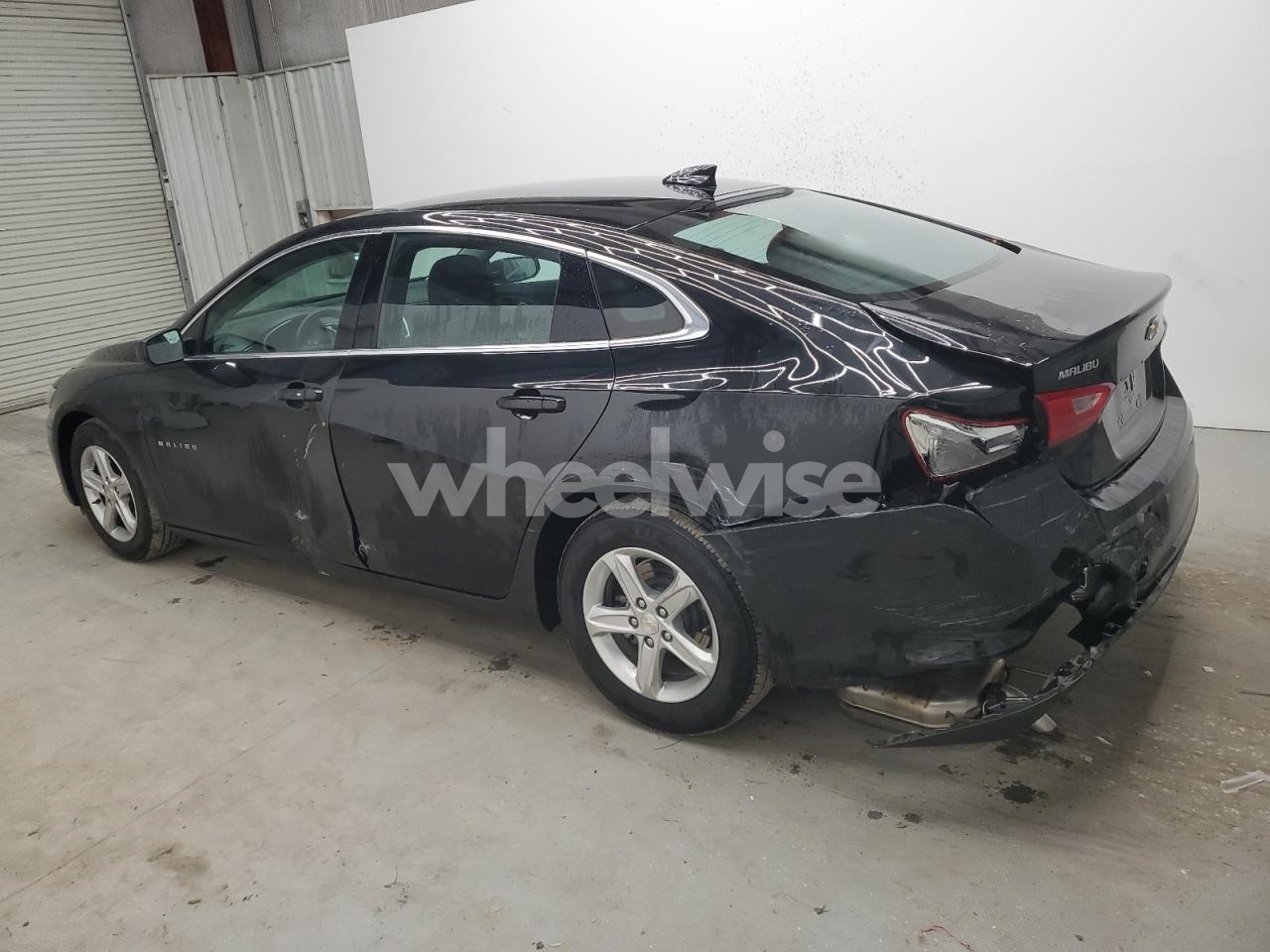 Photo 2 of 2025 CHEVROLET MALIBU LT (VIN 1G1ZD5ST9SF108982)