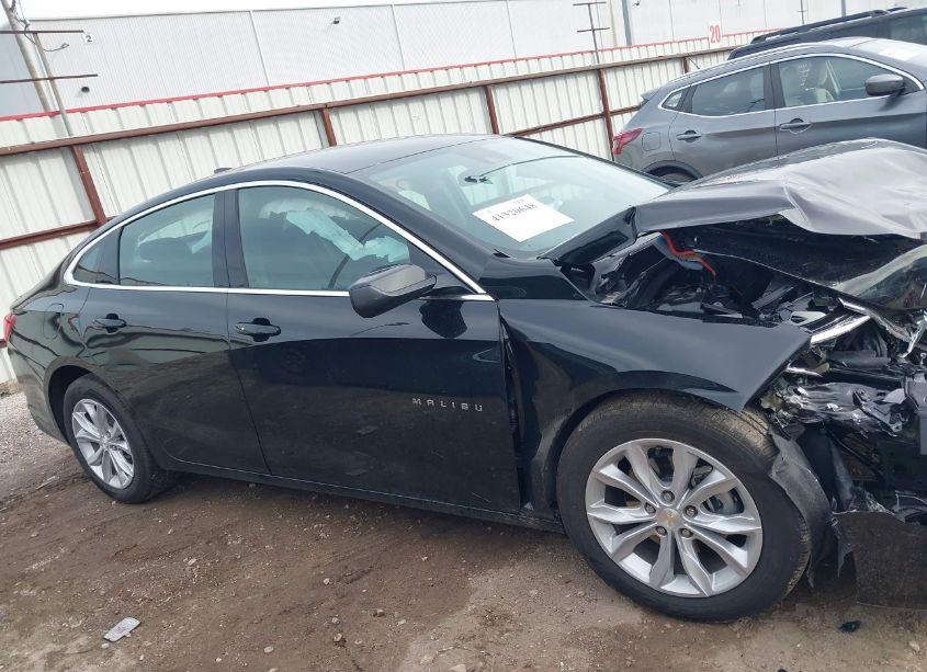 Photo 13 of 2025 Chevrolet Malibu LT (VIN 1G1ZD5ST9SF127984)