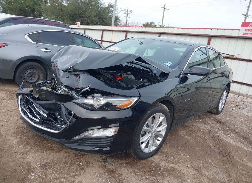 Photo 2 of 2025 Chevrolet Malibu LT (VIN 1G1ZD5ST9SF127984)