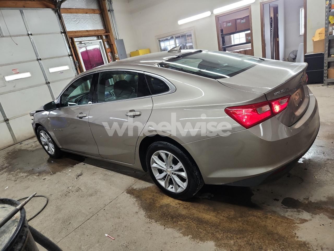 Photo 2 of 2025 CHEVROLET MALIBU LT N/A (VIN 1G1ZD5ST9SF143313)