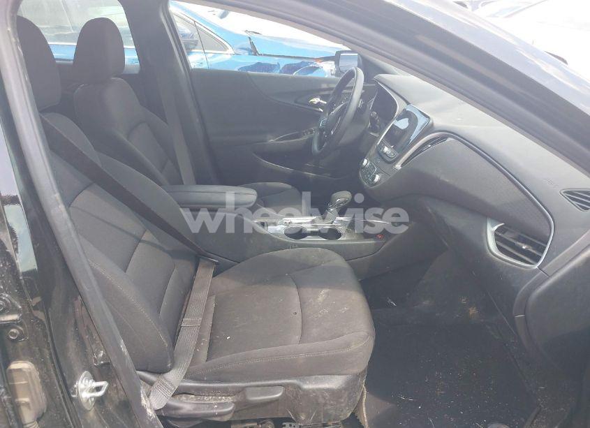 Photo 5 of 2025 Chevrolet Malibu FWD 1LT (VIN 1G1ZD5ST9SF143487)