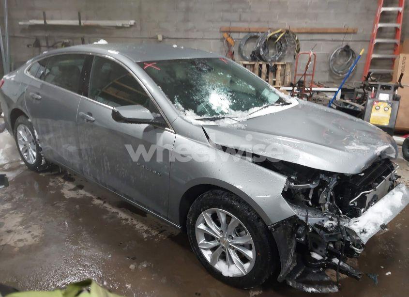 2025 Chevrolet Malibu FWD 1LT (VIN 1G1ZD5ST9SF156529) main photo