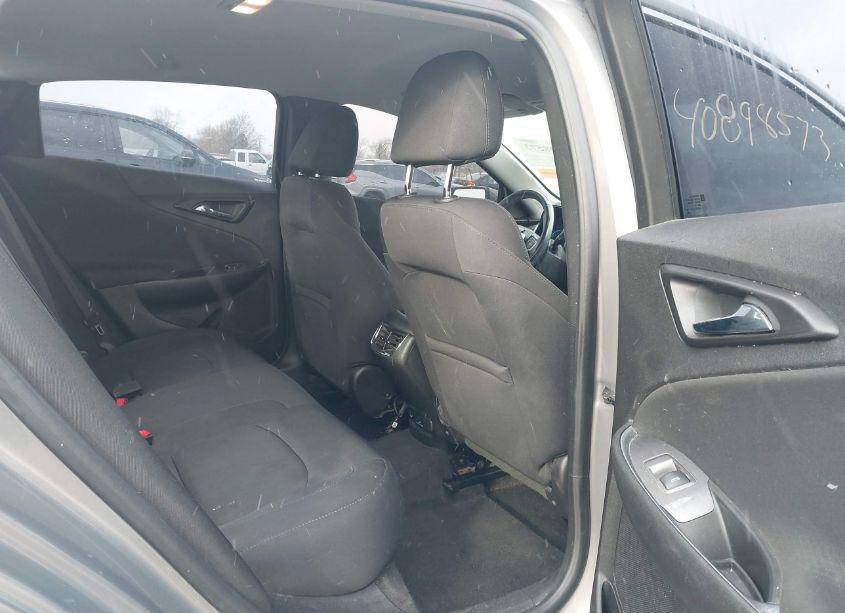 Photo 7 of 2018 Chevrolet Malibu LT (VIN 1G1ZD5STXJF109136)