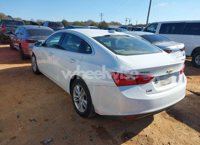 Photo 3 of 2018 Chevrolet Malibu LT (VIN 1G1ZD5STXJF110173)