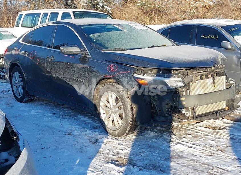 2018 Chevrolet Malibu LT (VIN 1G1ZD5STXJF110903) main photo