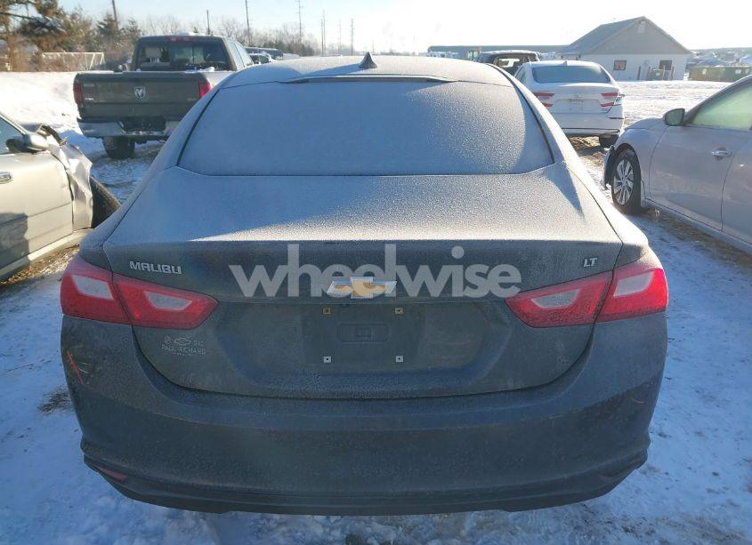 Photo 17 of 2018 Chevrolet Malibu LT (VIN 1G1ZD5STXJF110903)