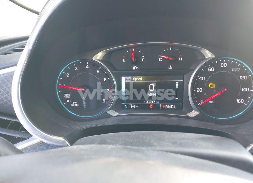 Photo 7 of 2018 Chevrolet Malibu LT (VIN 1G1ZD5STXJF110903)