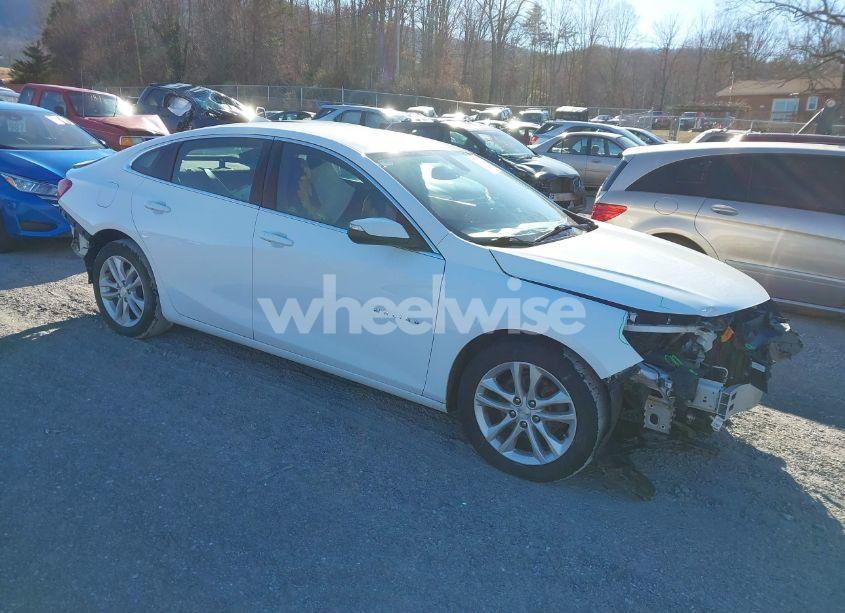2018 Chevrolet Malibu LT (VIN 1G1ZD5STXJF121769) main photo