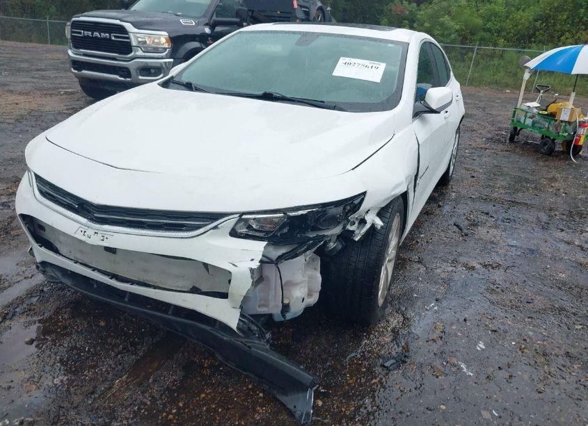 Photo 6 of 2018 Chevrolet Malibu LT (VIN 1G1ZD5STXJF124123)