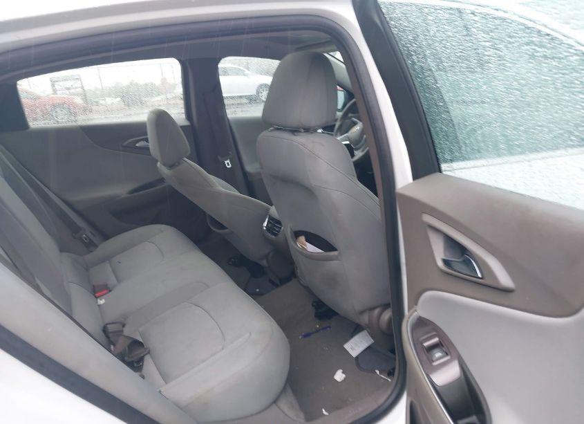 Photo 8 of 2018 Chevrolet Malibu LT (VIN 1G1ZD5STXJF124123)