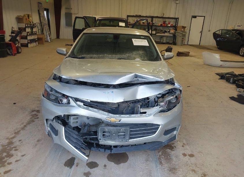 Photo 12 of 2018 Chevrolet Malibu LT (VIN 1G1ZD5STXJF129838)