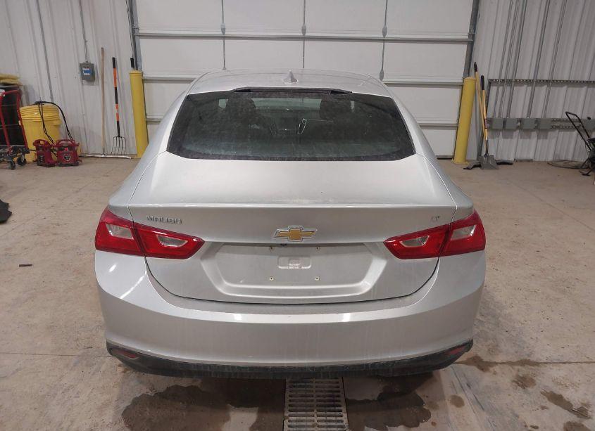 Photo 16 of 2018 Chevrolet Malibu LT (VIN 1G1ZD5STXJF129838)