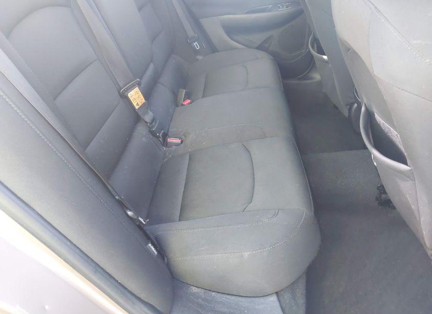 Photo 8 of 2018 Chevrolet Malibu LT (VIN 1G1ZD5STXJF132335)