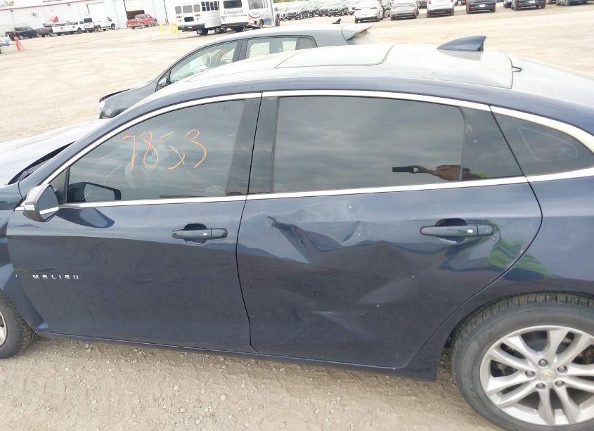 Photo 14 of 2018 Chevrolet Malibu LT (VIN 1G1ZD5STXJF137339)