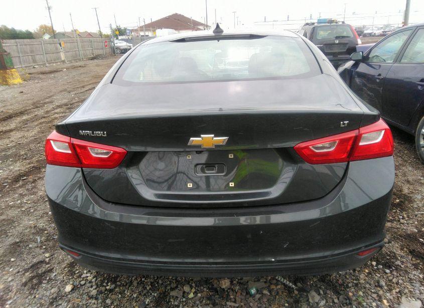 Photo 15 of 2018 Chevrolet Malibu LT (VIN 1G1ZD5STXJF145473)