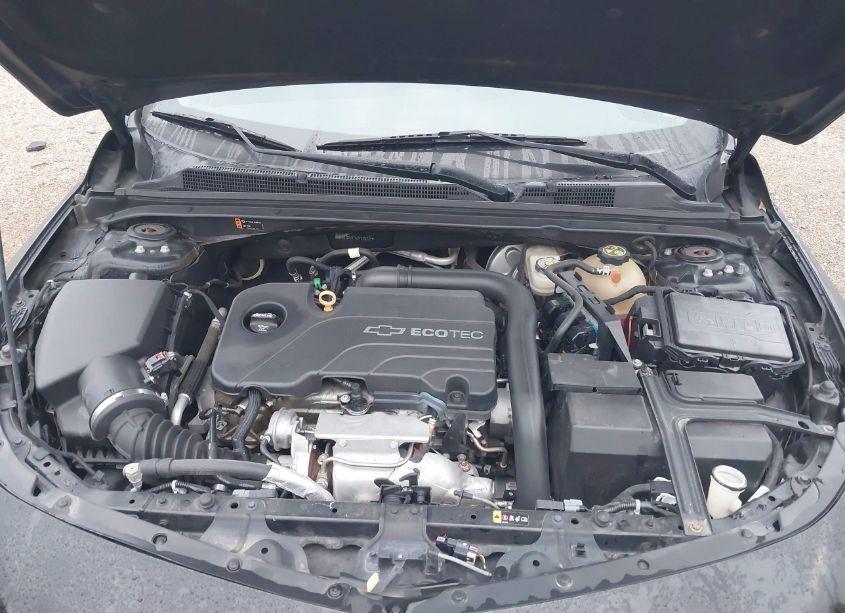 Photo 10 of 2018 Chevrolet Malibu LT (VIN 1G1ZD5STXJF153511)