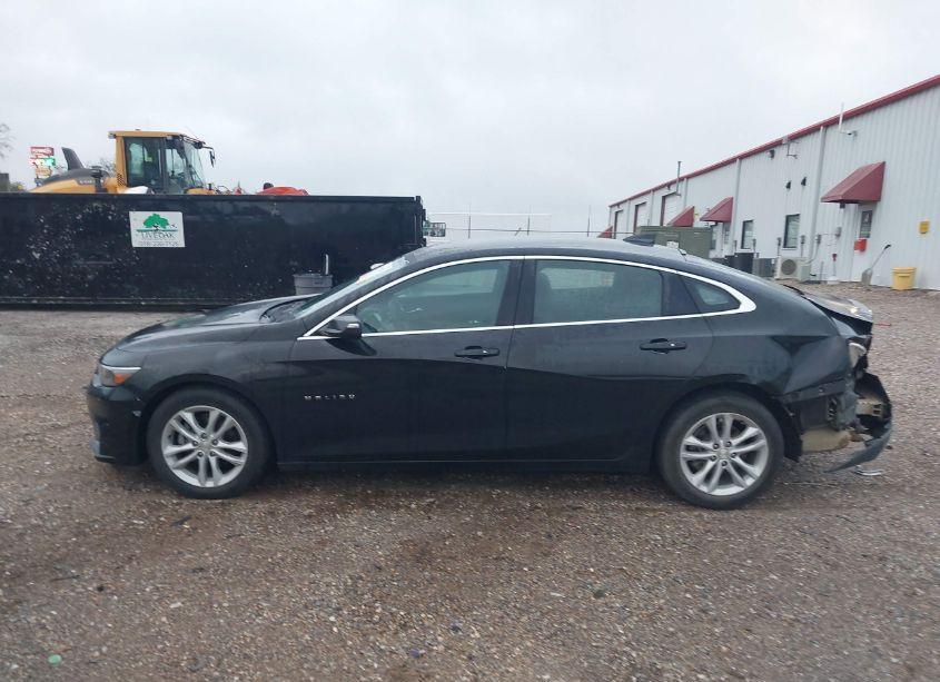 Photo 15 of 2018 Chevrolet Malibu LT (VIN 1G1ZD5STXJF153511)