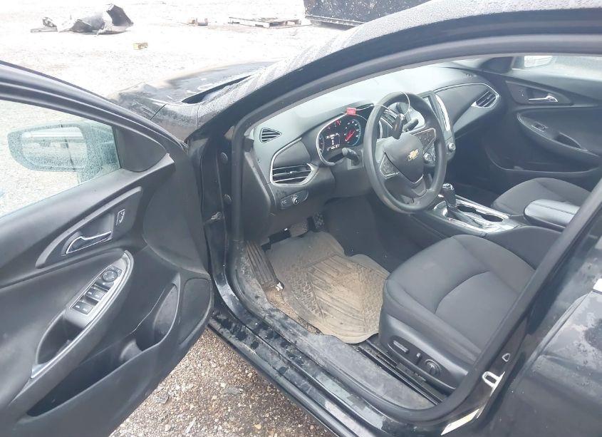 Photo 19 of 2018 Chevrolet Malibu LT (VIN 1G1ZD5STXJF153511)